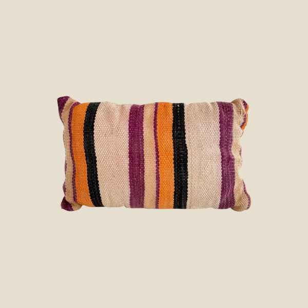 100 - CUSHION