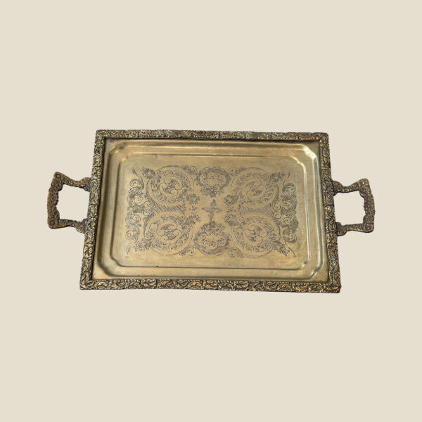 25 - DECORATIVE ACCESSORIES