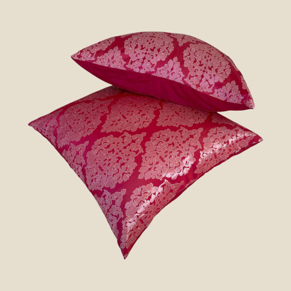 20 - FLOOR CUSHION