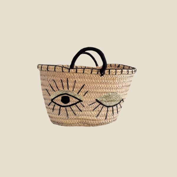 6 - DECORATIVE ACCESSORIES