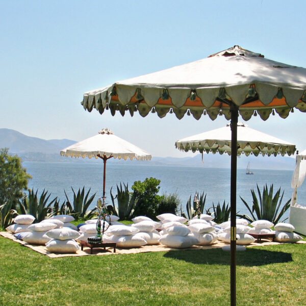 2 PARASOLS
