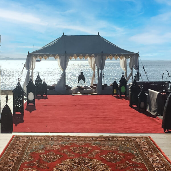 2 MARQUEES - RT