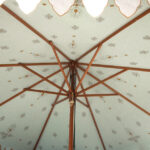 4 PARASOLS