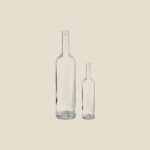 37 - DECORATIVE ACCESSORIES