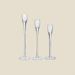32 - DECORATIVE ACCESSORIES